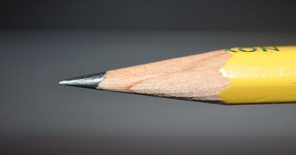 1024px-Pencil_tip_closeup_2